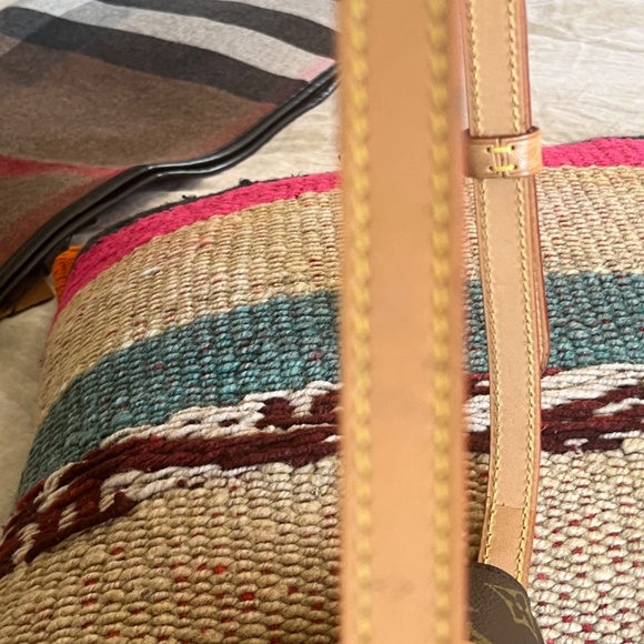 Vintage Louis Vuitton Monogram Chantilly Crossbody - Very good Vintage Condition - Picture 12 of 14